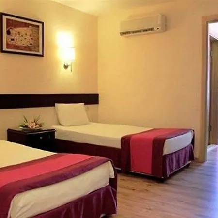 Hotel Club Troy &